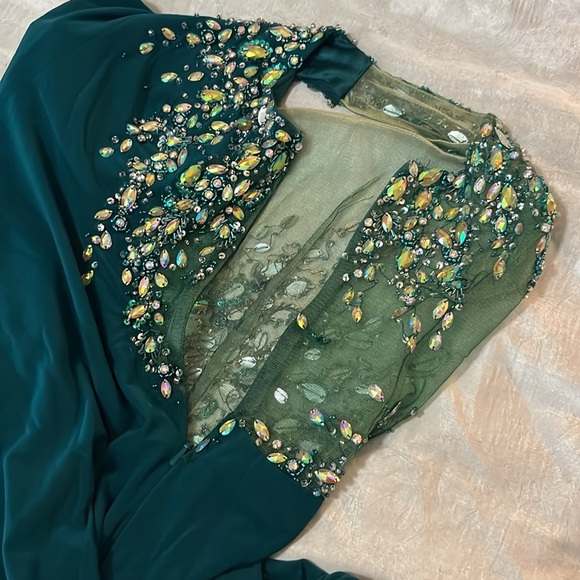 JOOY Couture Green Satin Gown with Beaded Detai - Picture 16 of 16